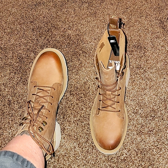Sorel boots NWT - Picture 1 of 14
